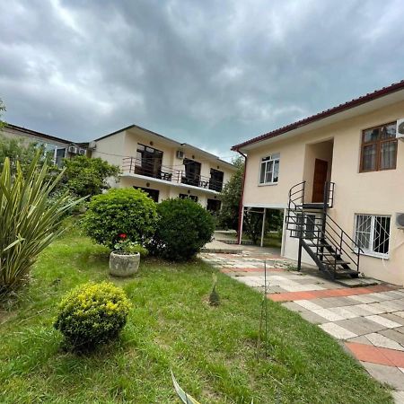 Guest House Dali Γκάγκρα Εξωτερικό φωτογραφία