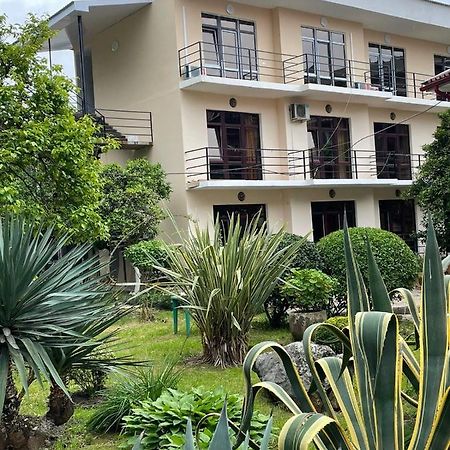 Guest House Dali Γκάγκρα Εξωτερικό φωτογραφία