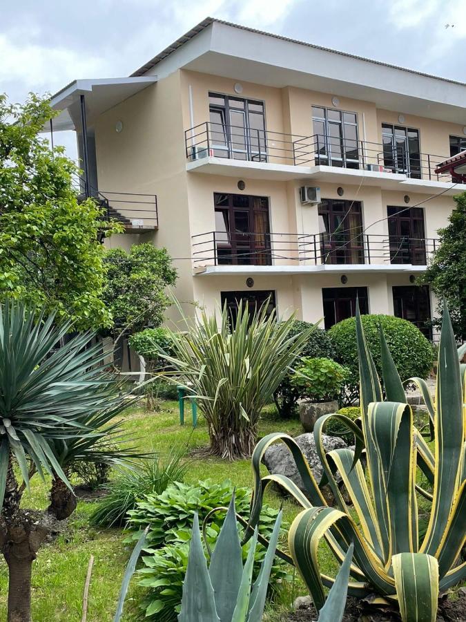 Guest House Dali Γκάγκρα Εξωτερικό φωτογραφία