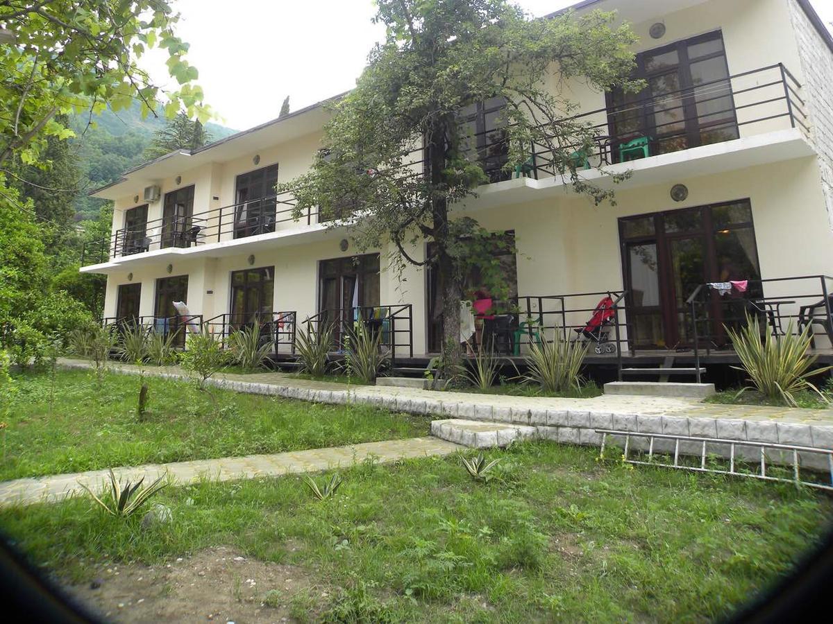 Guest House Dali Γκάγκρα Εξωτερικό φωτογραφία