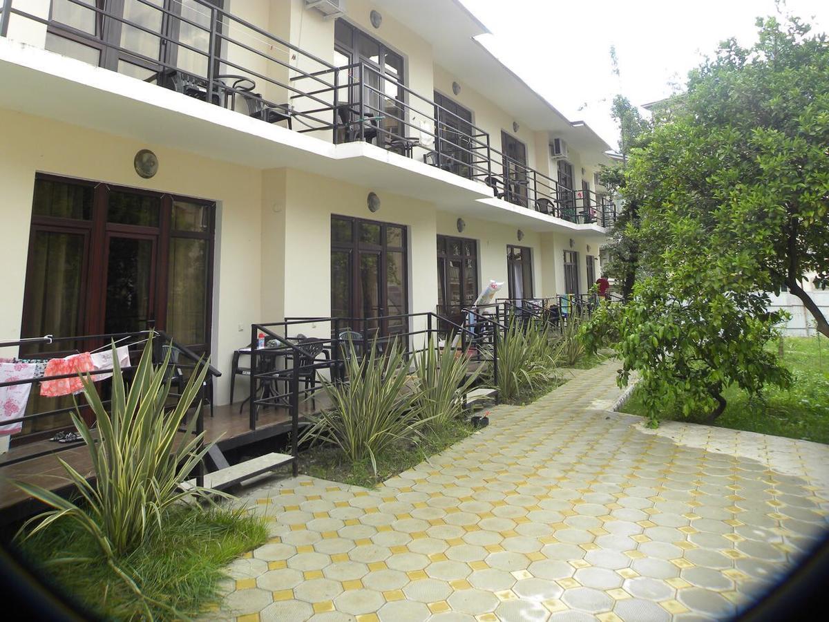 Guest House Dali Γκάγκρα Εξωτερικό φωτογραφία