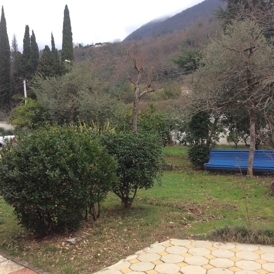 Guest House Dali Γκάγκρα Εξωτερικό φωτογραφία