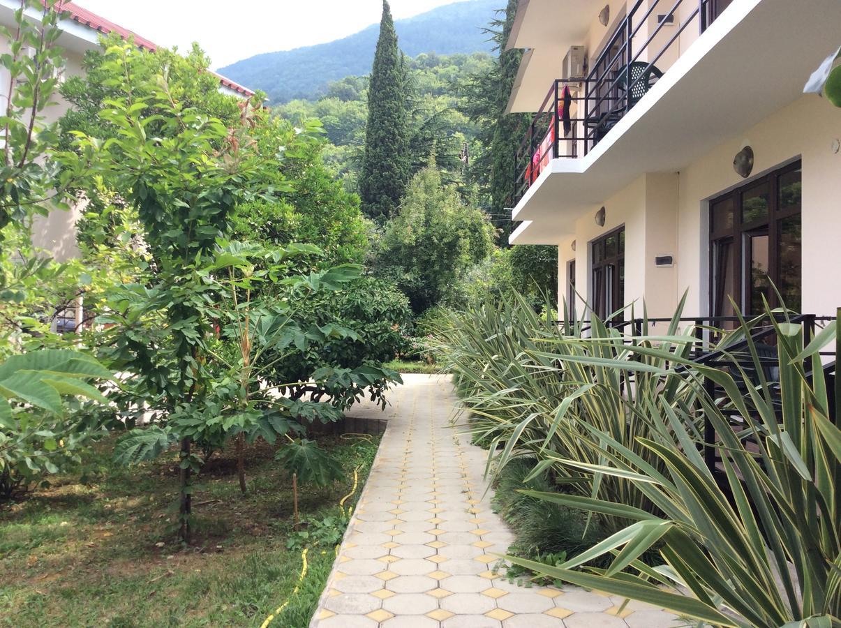 Guest House Dali Γκάγκρα Εξωτερικό φωτογραφία