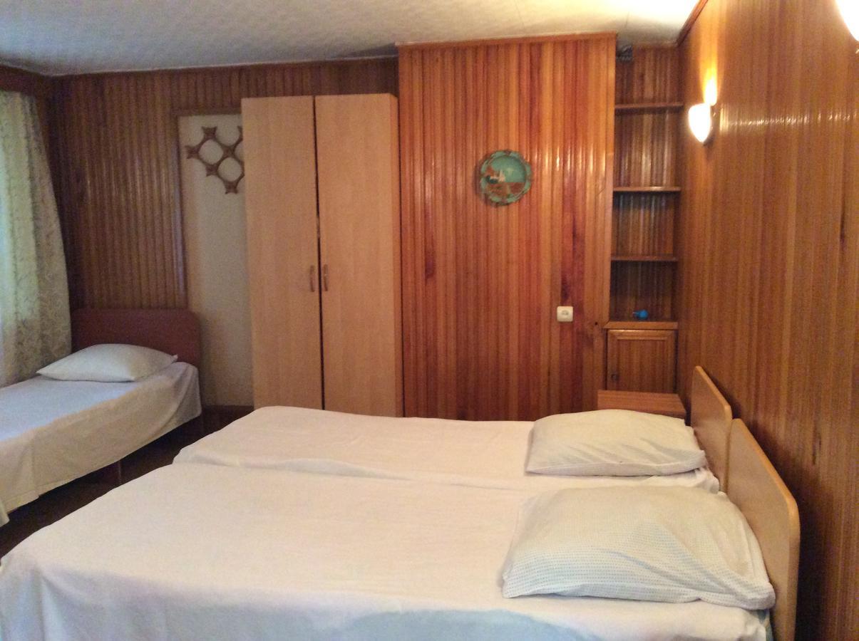 Guest House Dali Γκάγκρα Εξωτερικό φωτογραφία